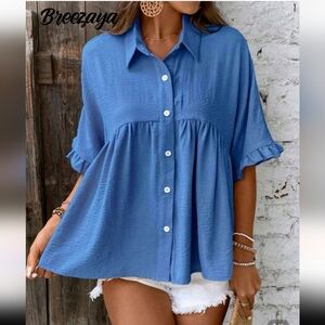 SHEIN Blue and White Flutter Sleeve Blouse with Boxy Fit